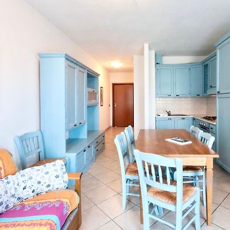 Isa-Apartments 4 Beds In Residence With Swimming-Pool In San Vincenzo, Just 600 Meters From The Sea エクステリア 写真