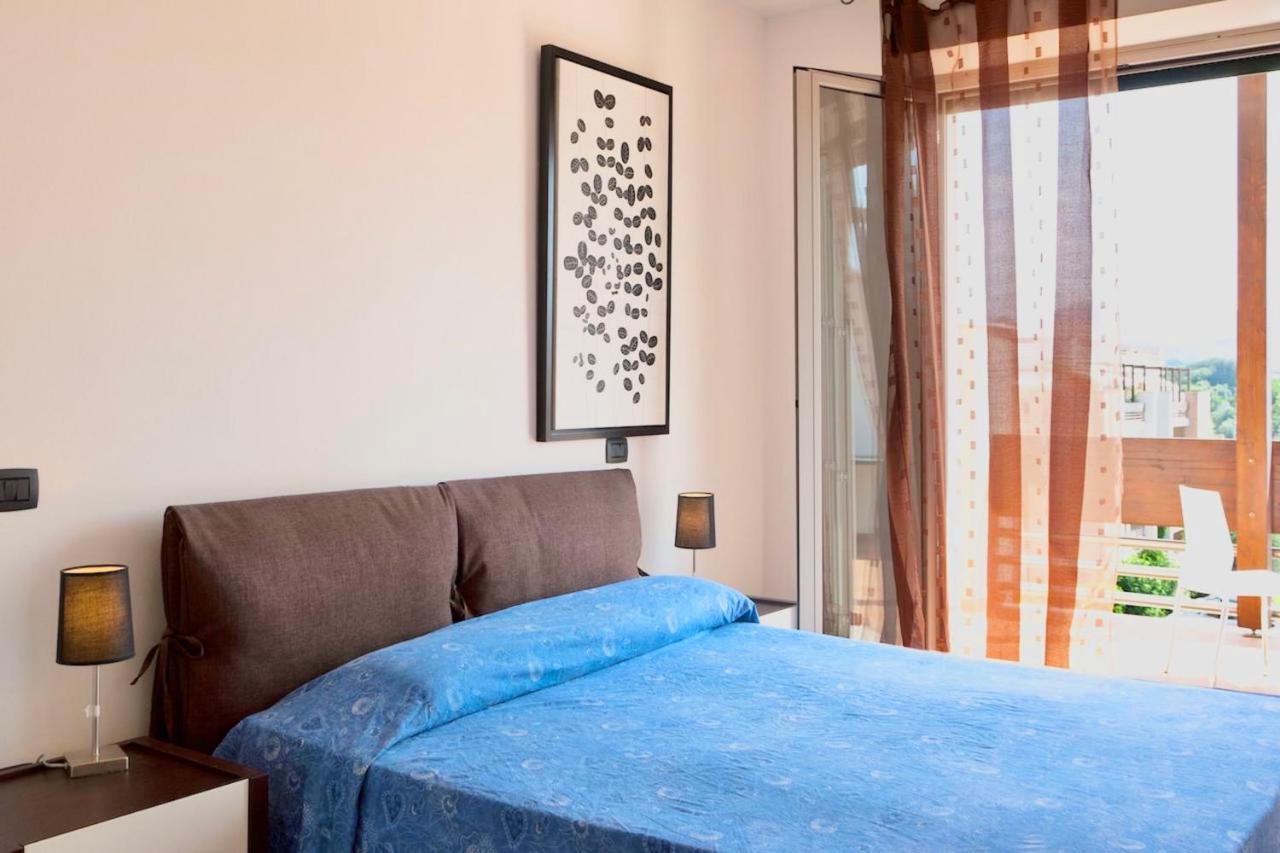 Isa-Apartments 4 Beds In Residence With Swimming-Pool In San Vincenzo, Just 600 Meters From The Sea エクステリア 写真